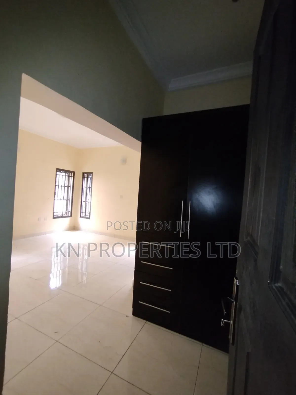 3bdrm Block of Flats in Apo, Zone B for rent in Zone B