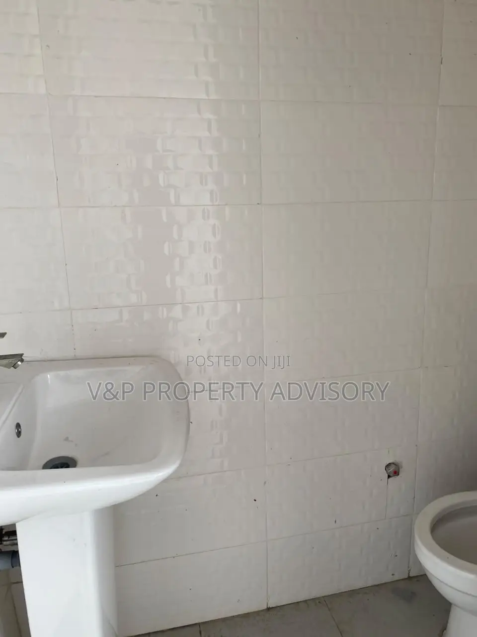 2bdrm Apartment in Admiralty Way Lekki for rent in Lekki Phase 1