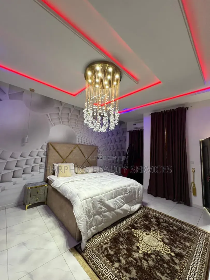 Furnished 4bdrm Duplex in Lekki Phase 2 for rent in Lekki Phase 2