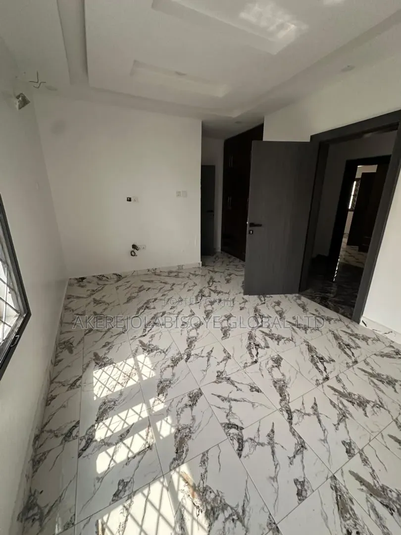 4bdrm Duplex in In An Estate for rent in Life Camp