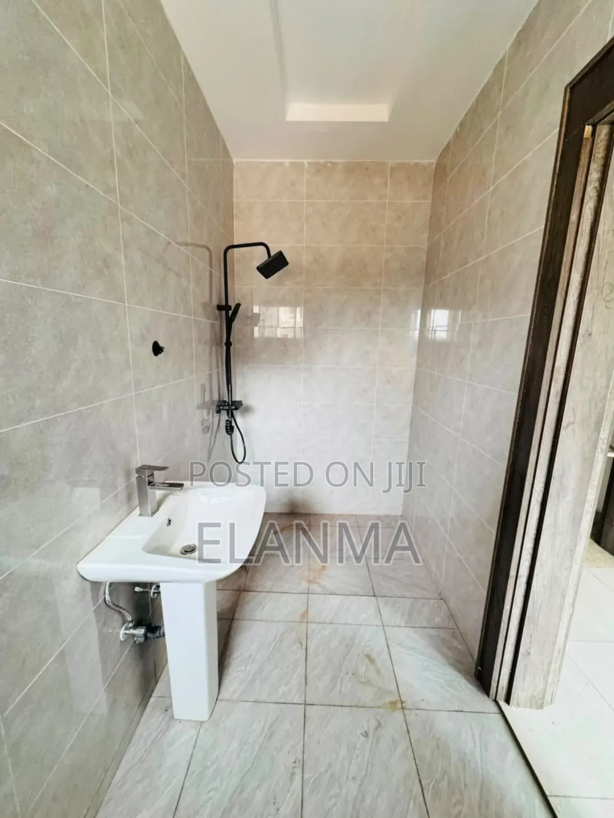 4bdrm Duplex in Katampe (Main) for sale in Katampe (Main)