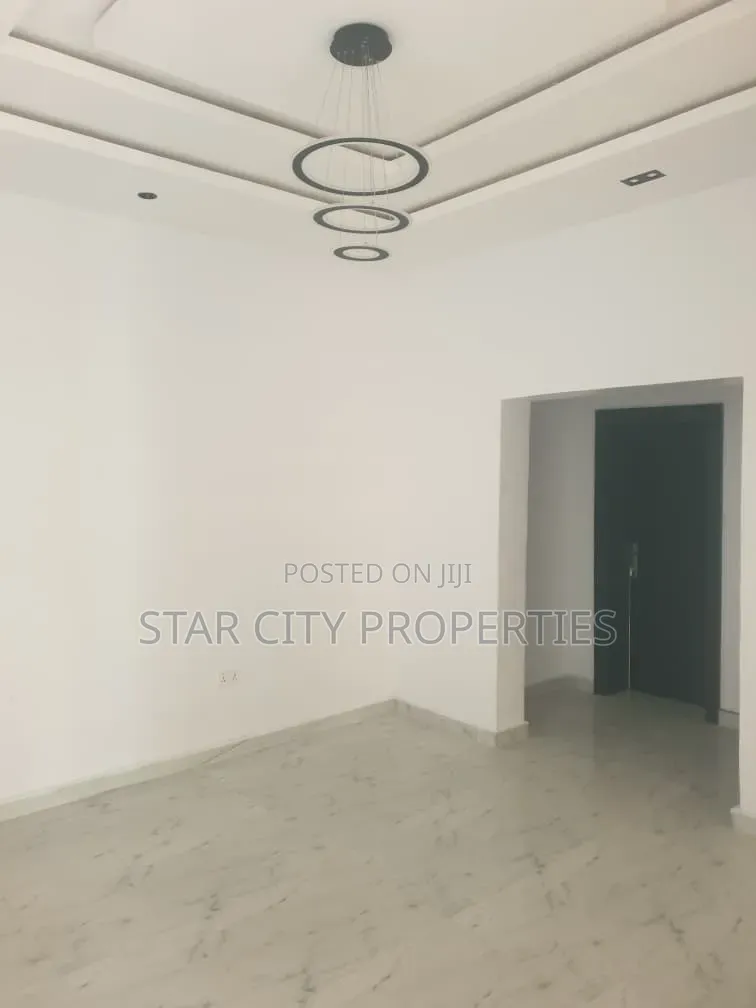 2bdrm Apartment in Magodo Phase 2 for rent in GRA Phase 2 Shangisha