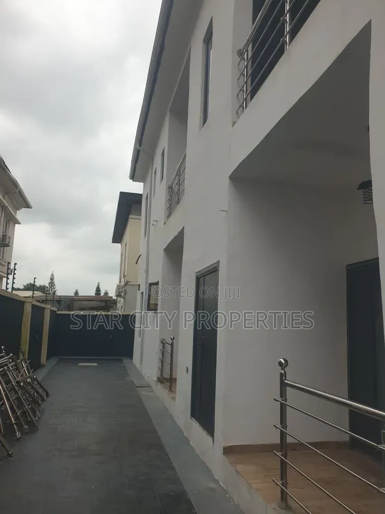 2bdrm Apartment in Magodo Phase 2 for rent in GRA Phase 2 Shangisha