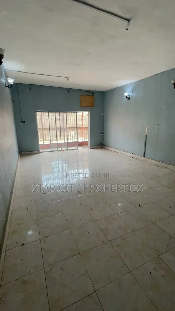 4bdrm Apartment in Gbagada Lagos for rent in New Garage / Gbagada