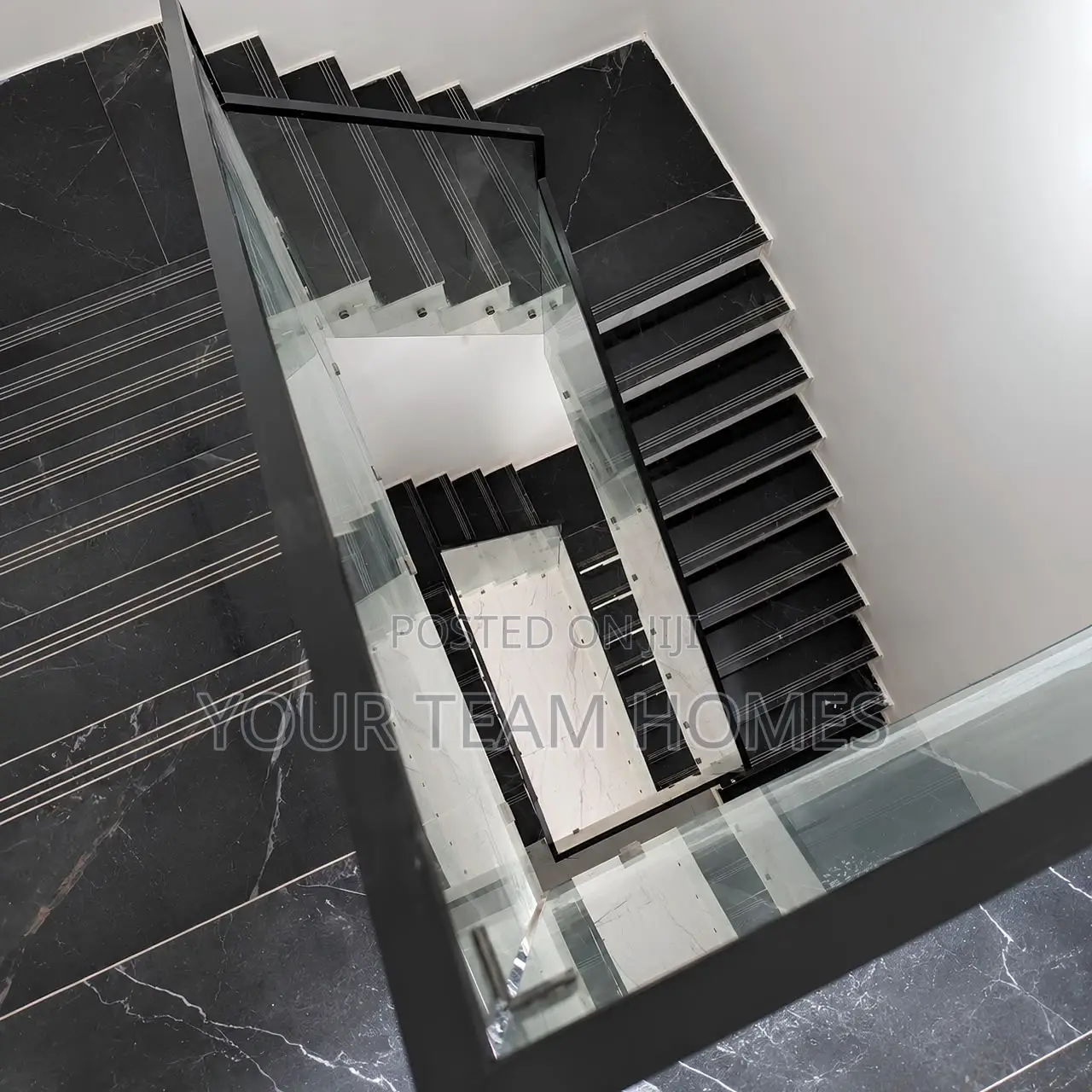 4bdrm Townhouse/Terrace in Guzape for sale in Guzape District
