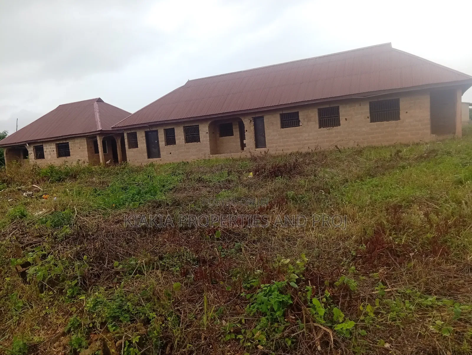 6bdrm Bungalow in Moniya Ojoo for sale in Moniya