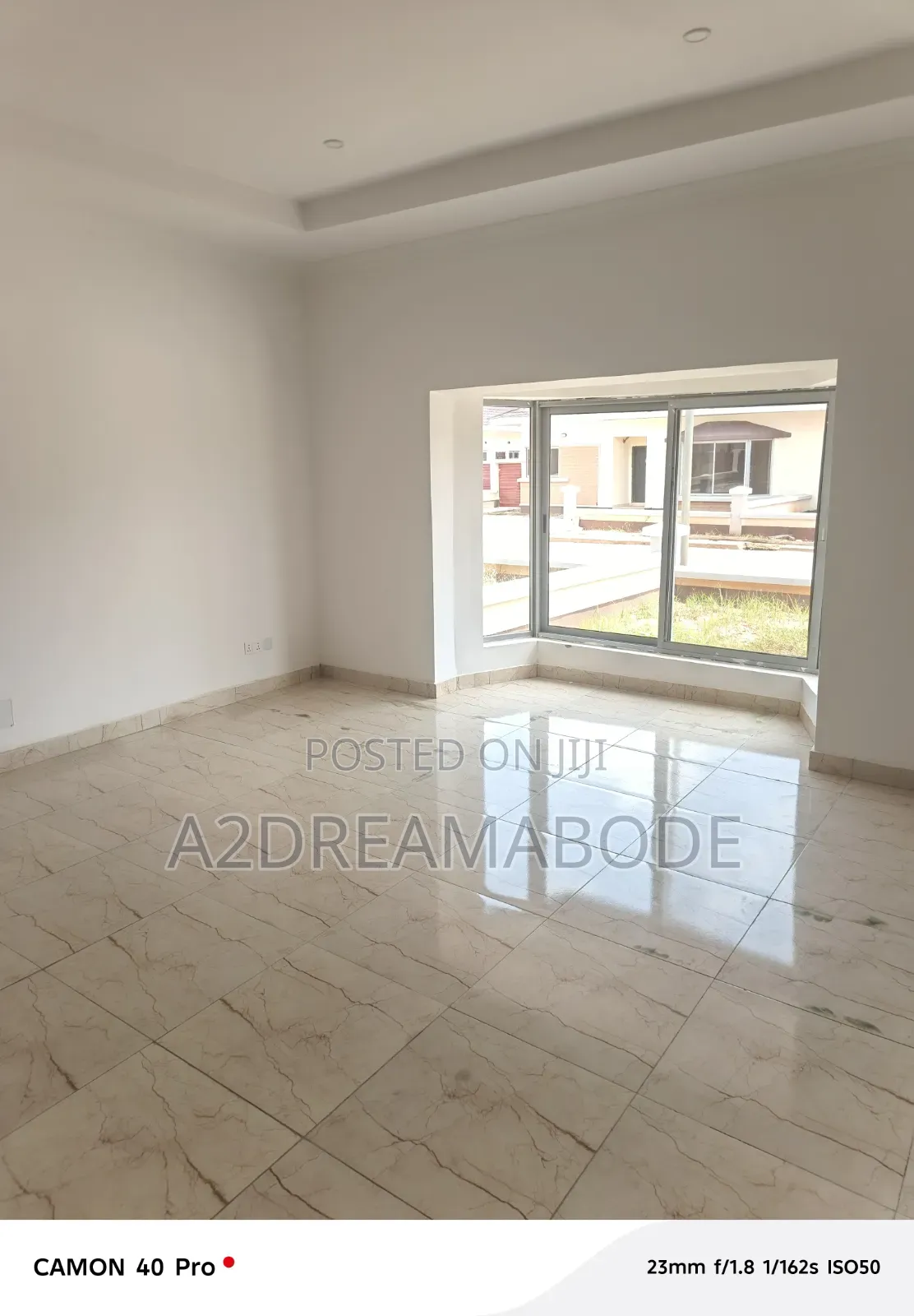 3bdrm Bungalow in T. A Garden, Isheri North for sale in Isheri North