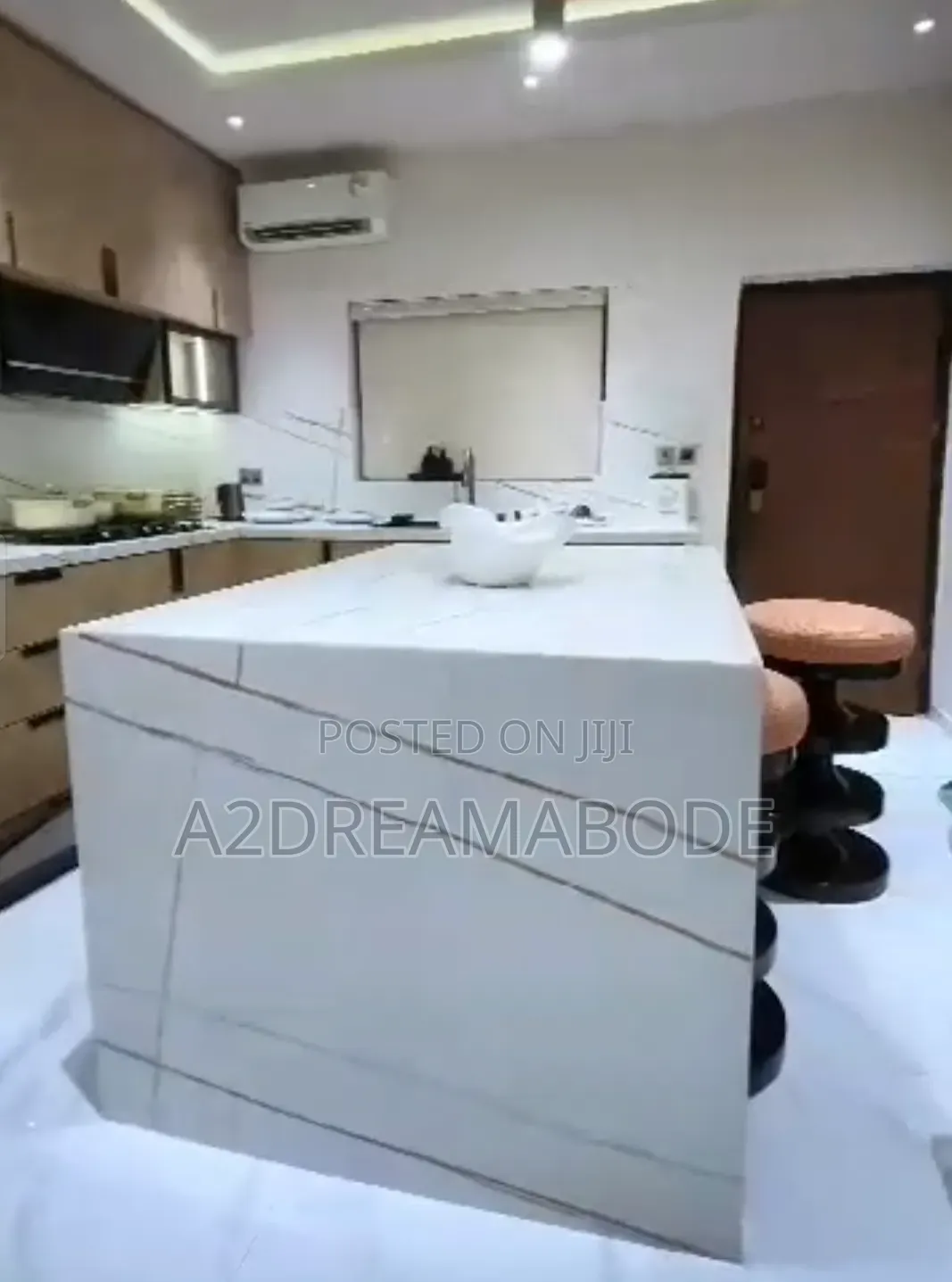 Furnished 4bdrm Duplex in Ogudu for rent in Ogudu GRA