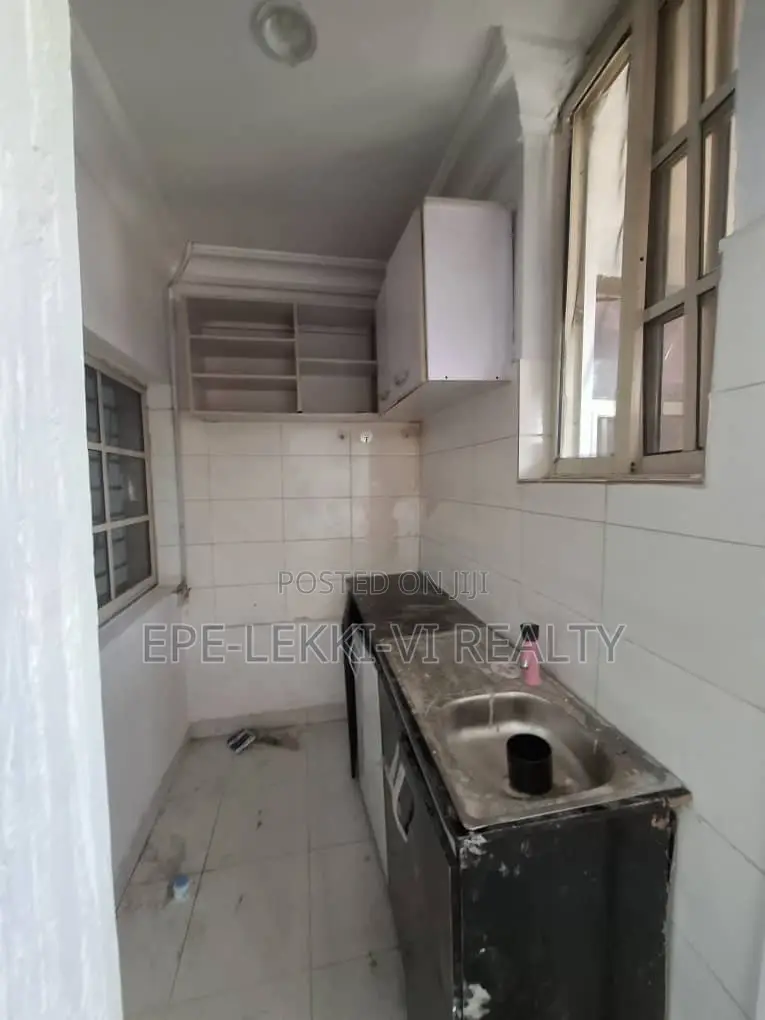 2bdrm Block of Flats in Lekki Phase 1 for rent in Lekki Phase 1