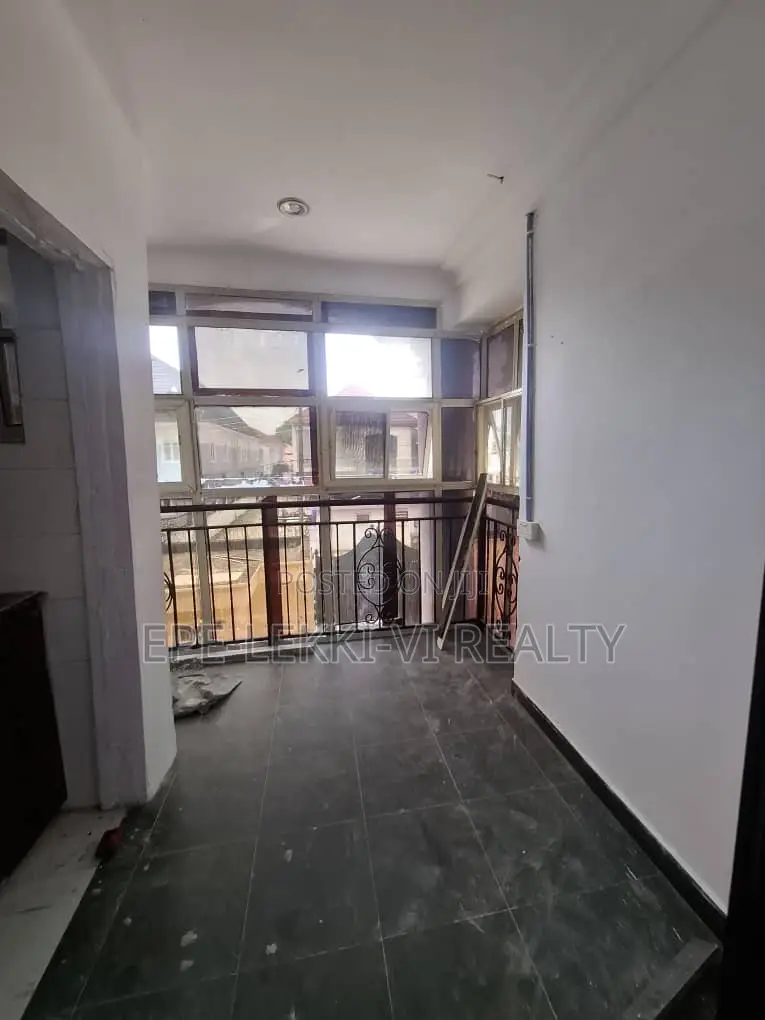 Studio Apartment in Lekki Phase 1 for rent in Lekki Phase 1