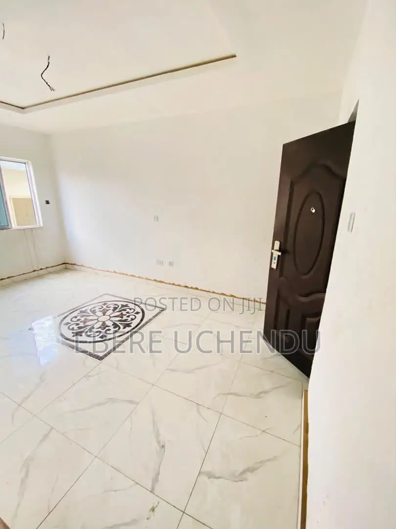 Mini Flat in Randle Avenue for rent in Randle Avenue
