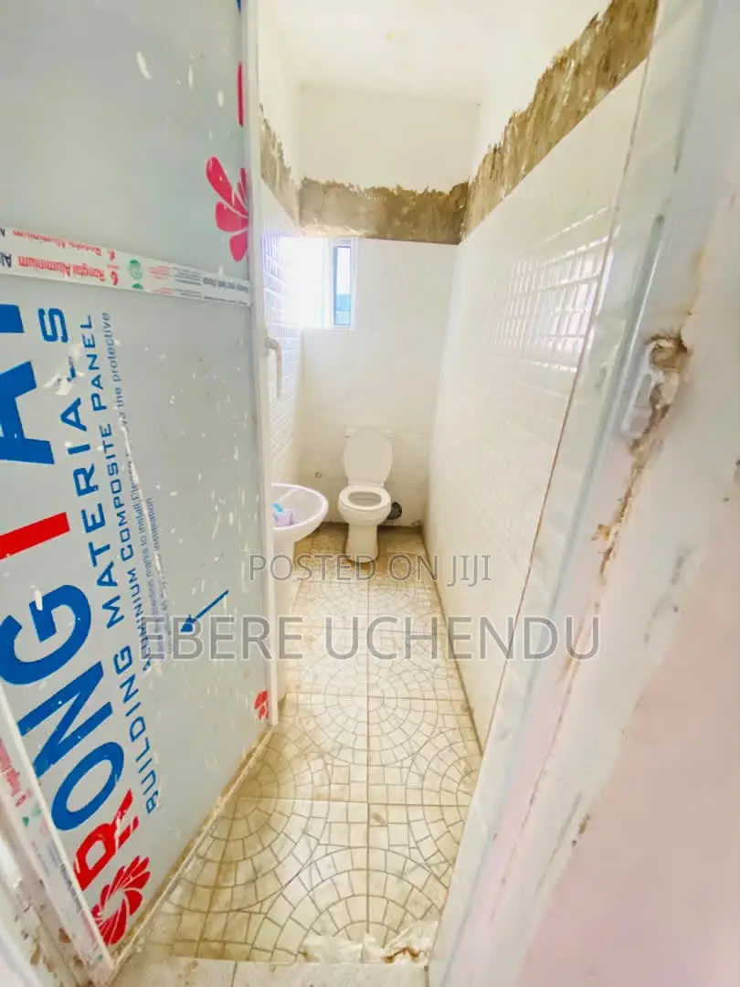 Mini Flat in Randle Avenue for rent in Randle Avenue