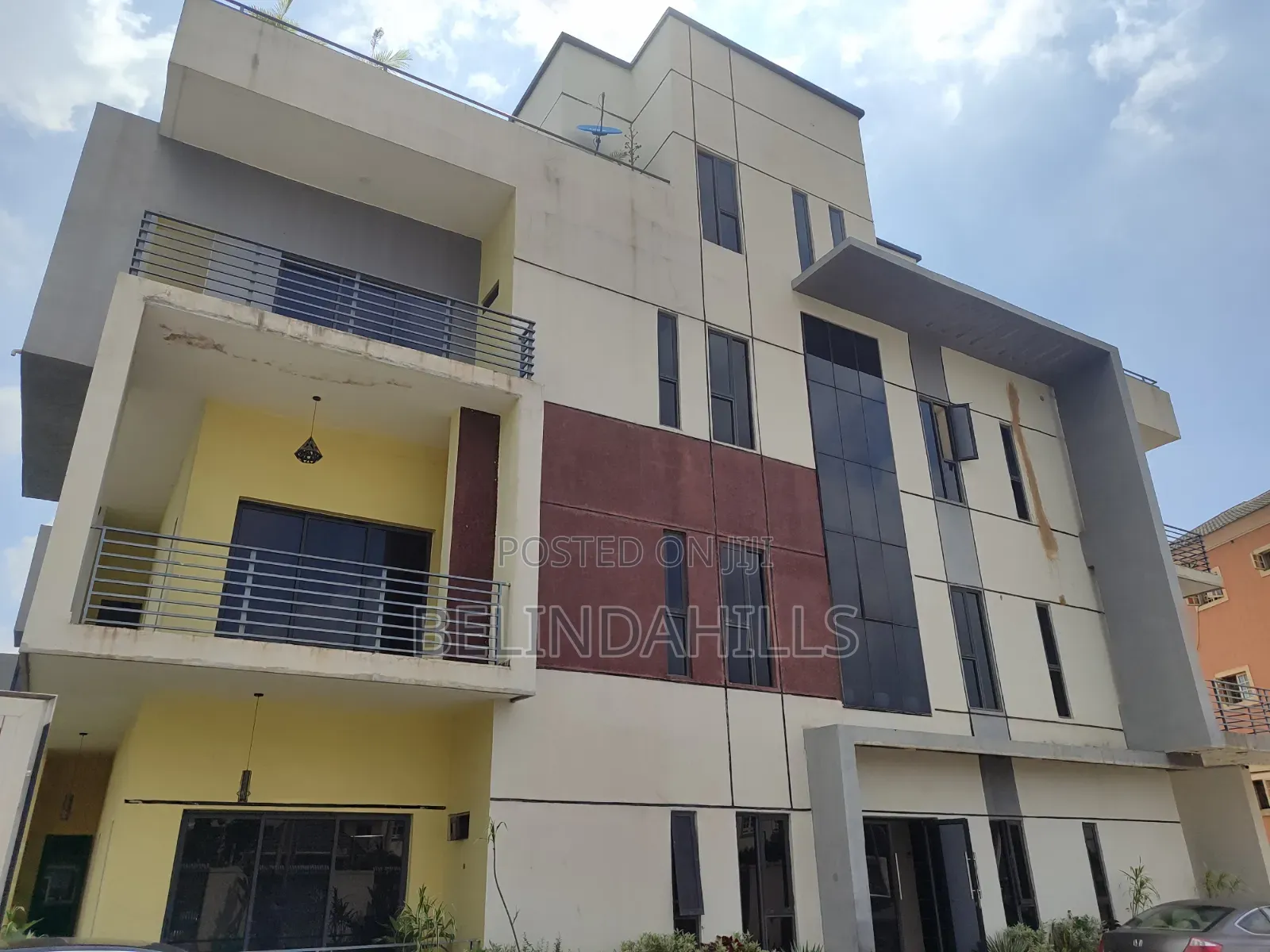 3bdrm Block of Flats in Wuye for rent in Wuye