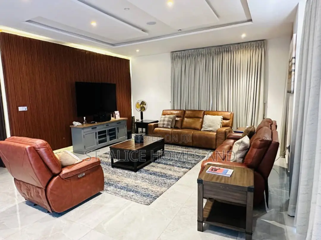 3 Bedroom Apartment With City View Balcony and Washing Machine in Osborne Foreshore Estate
