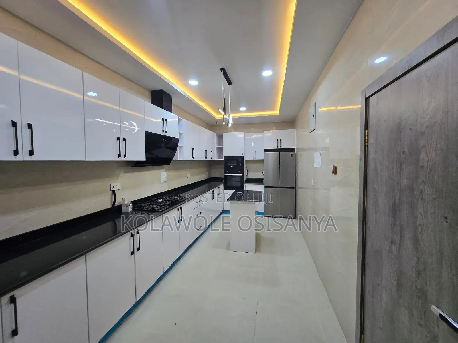 4bdrm Duplex in Gowon, Egbeda for sale in Egbeda