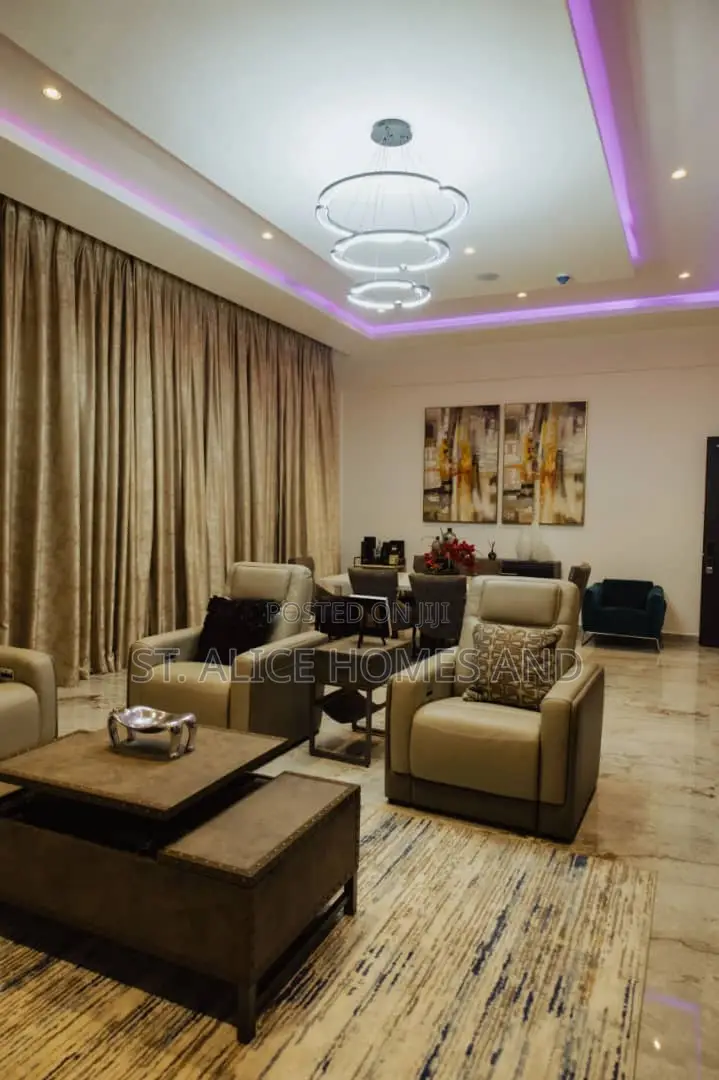 2 Bedroom Apartment With City View Balcony in Osborne Foreshore Estate