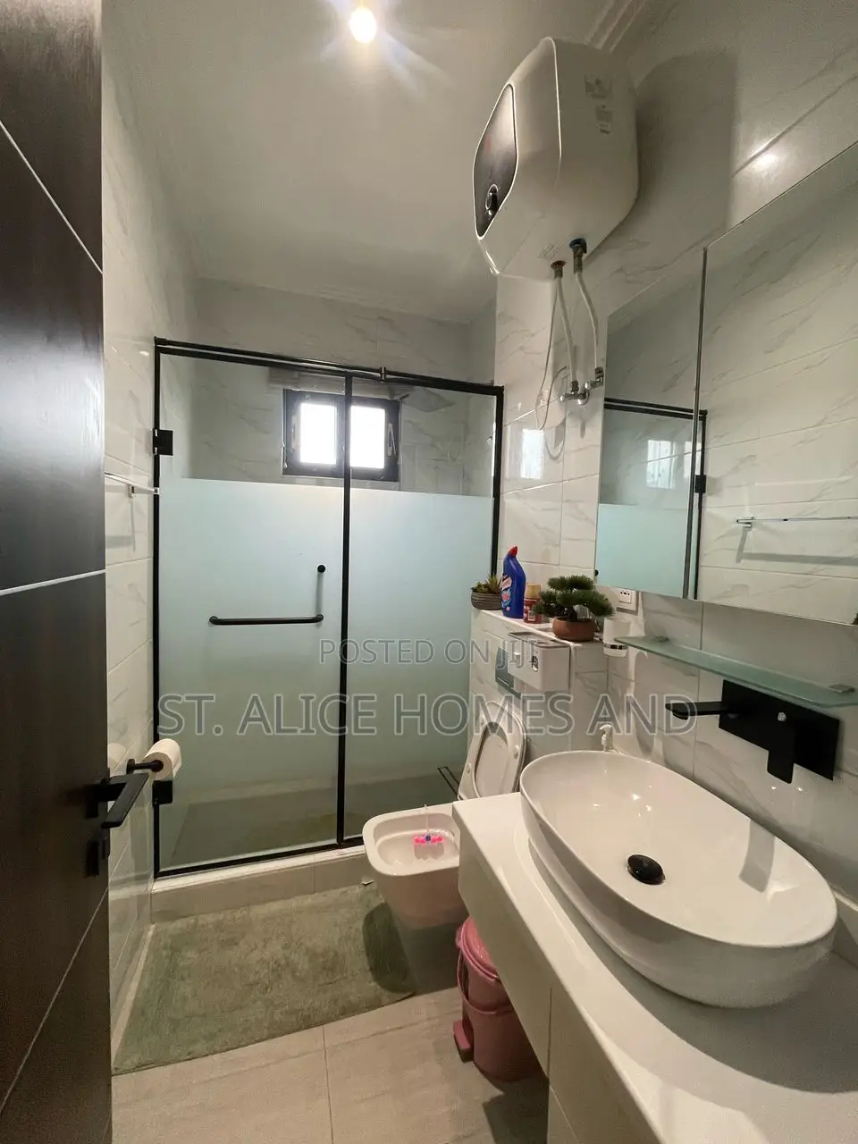 2 Bedroom Apartment With City View Balcony in Osborne Foreshore Estate