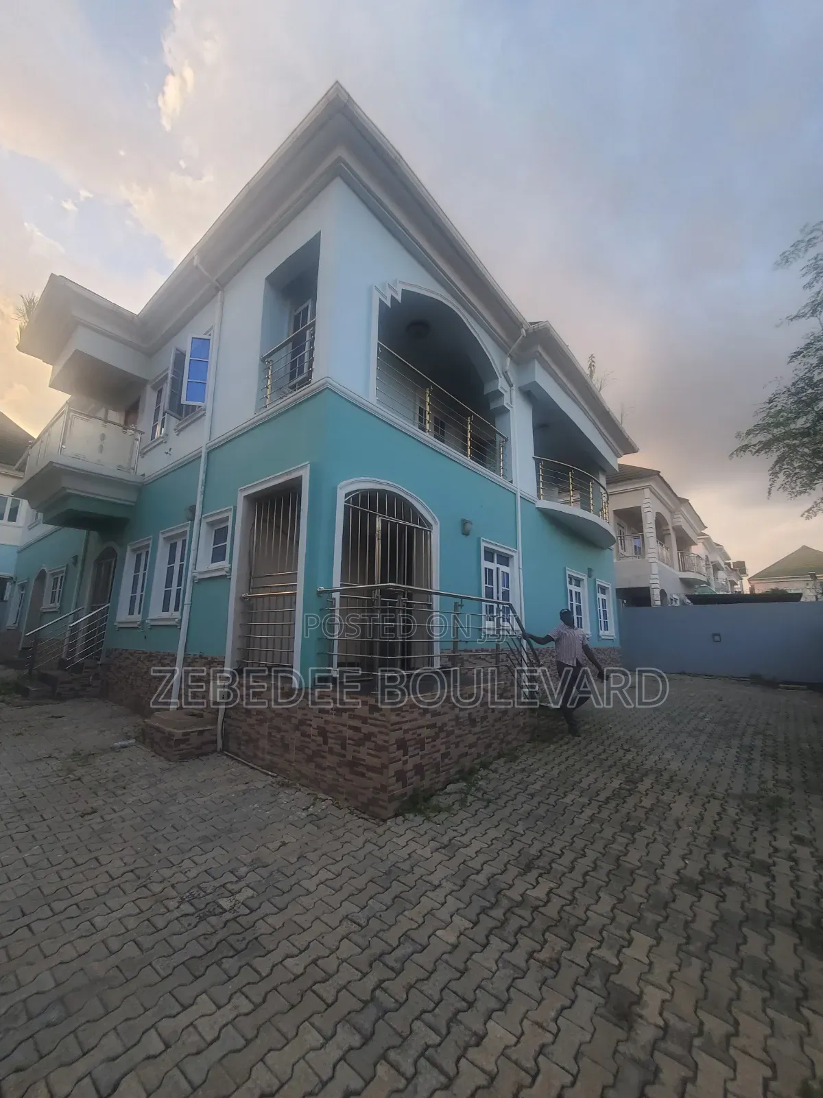 4bdrm Duplex in Kaura for rent in Kaura