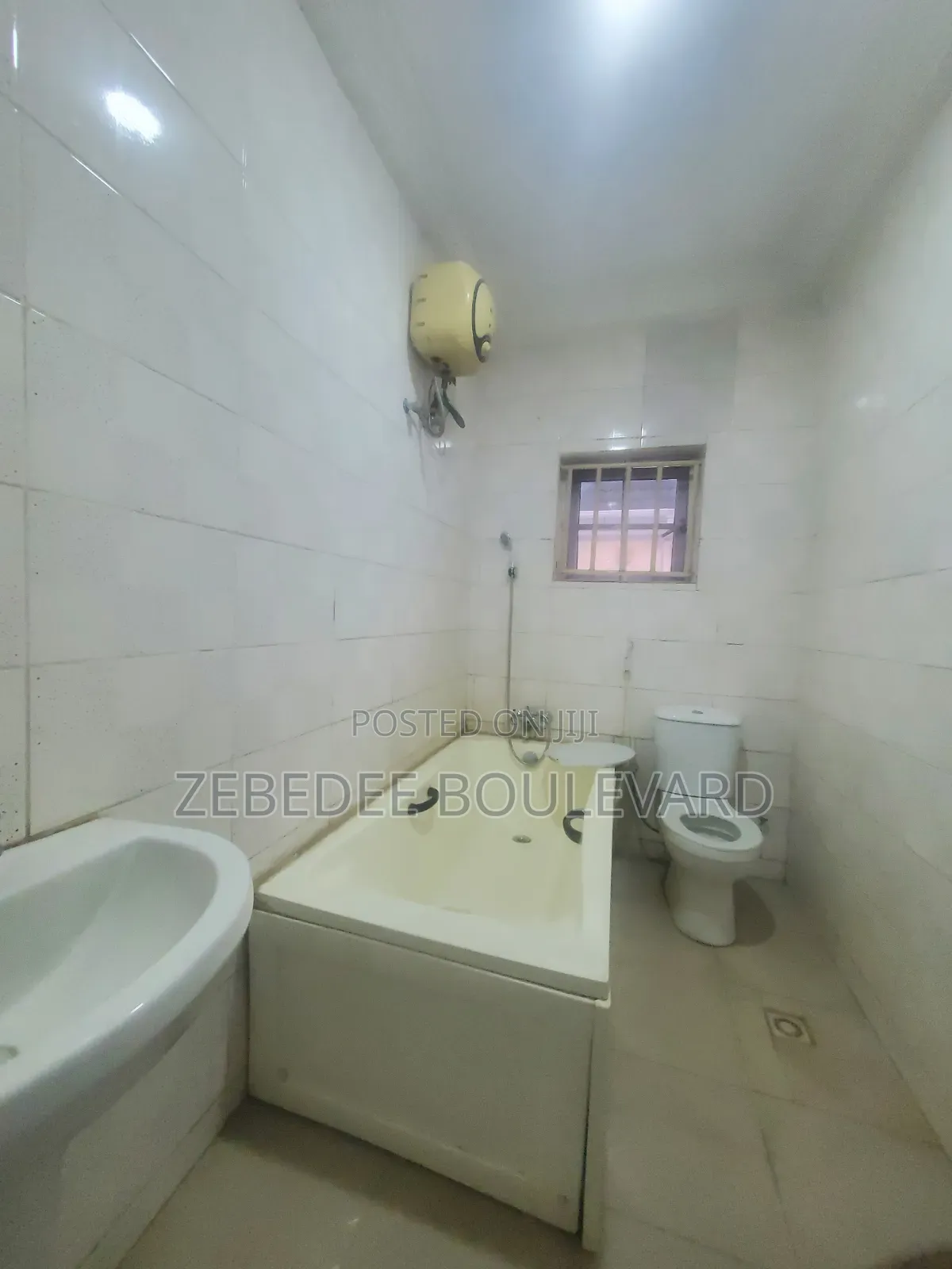 4bdrm Duplex in Kaura for rent in Kaura