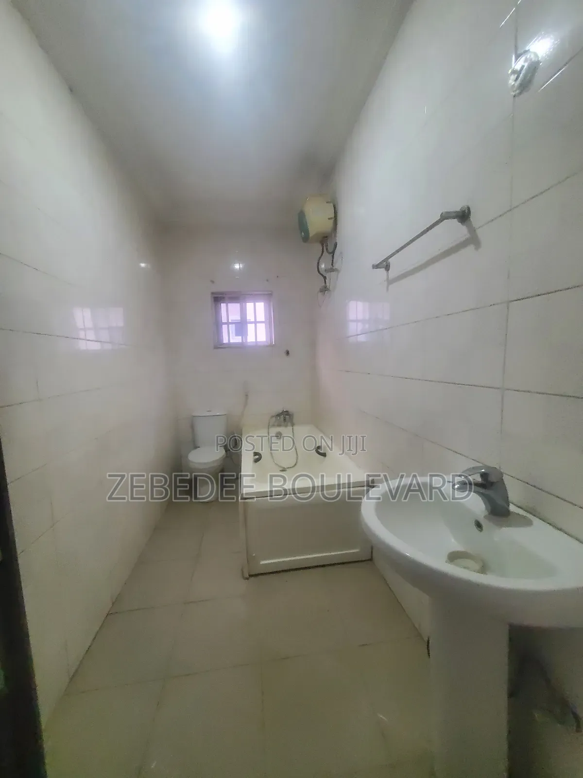 4bdrm Duplex in Kaura for rent in Kaura