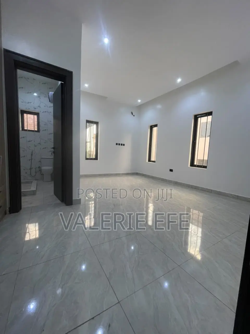 4bdrm Duplex in Gaduwa for sale in Gaduwa