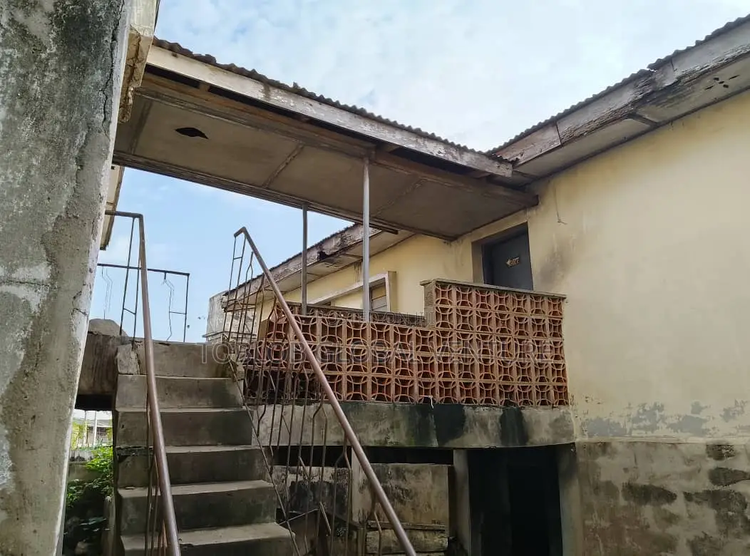 6bdrm House in CHallenge / Ibadan for sale in CHallenge / Ibadan