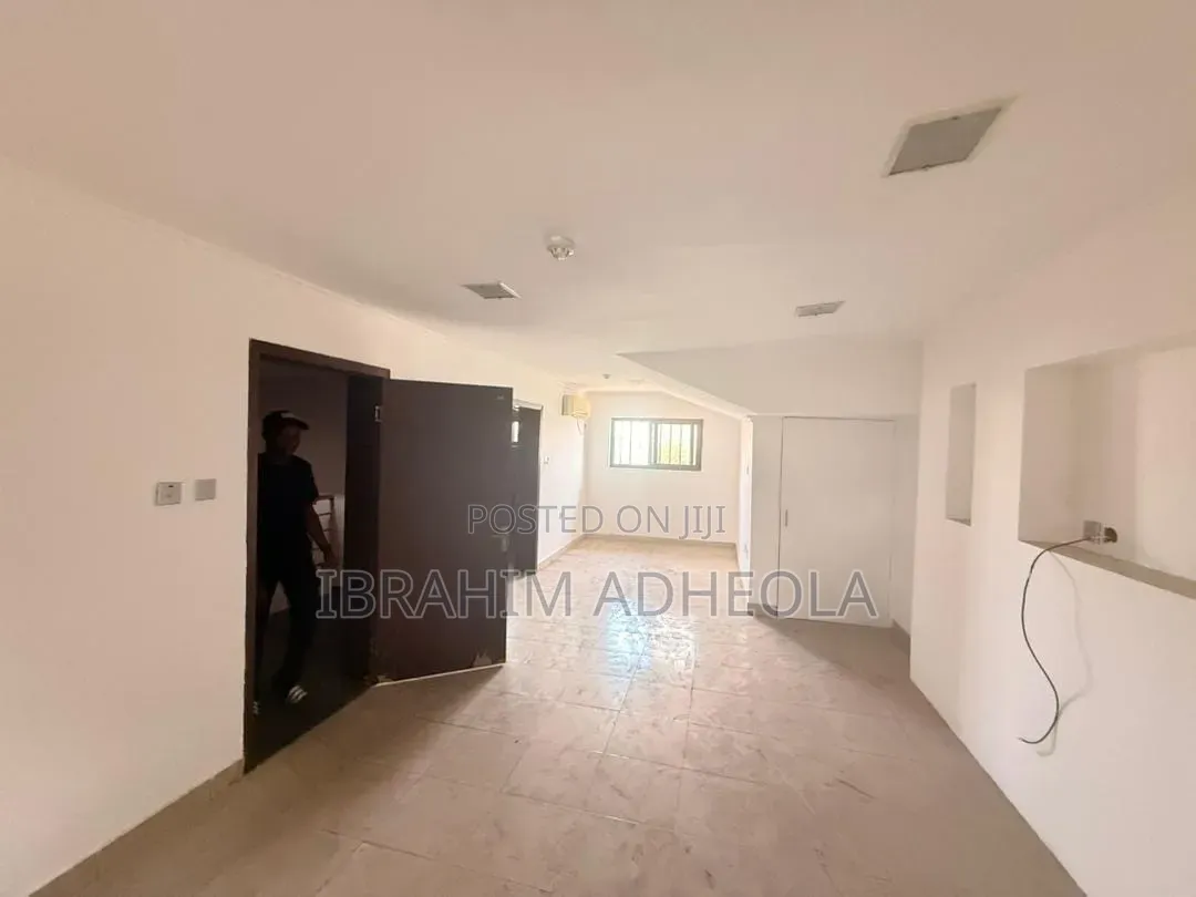 *Rent: ₦35,000,000( 2 Years Minimum)* in Osborne Foreshore Estate