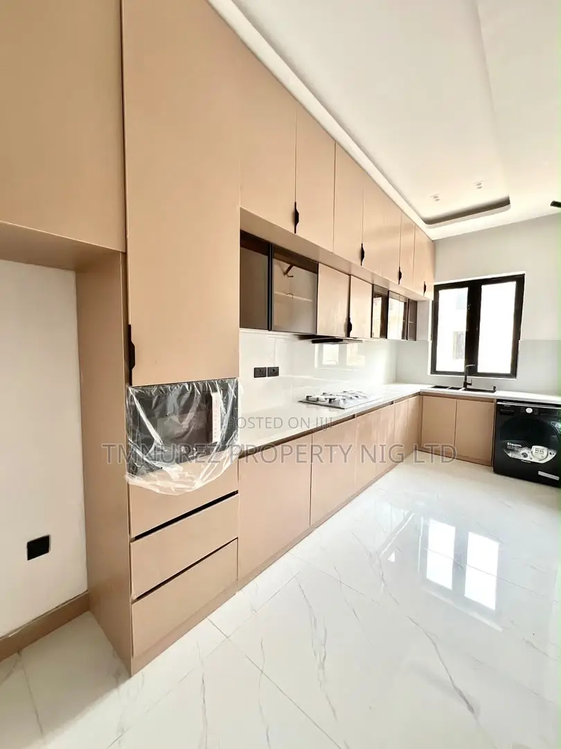 2bdrm Apartment in Lekki Phase 1 for sale in Lekki Phase 1