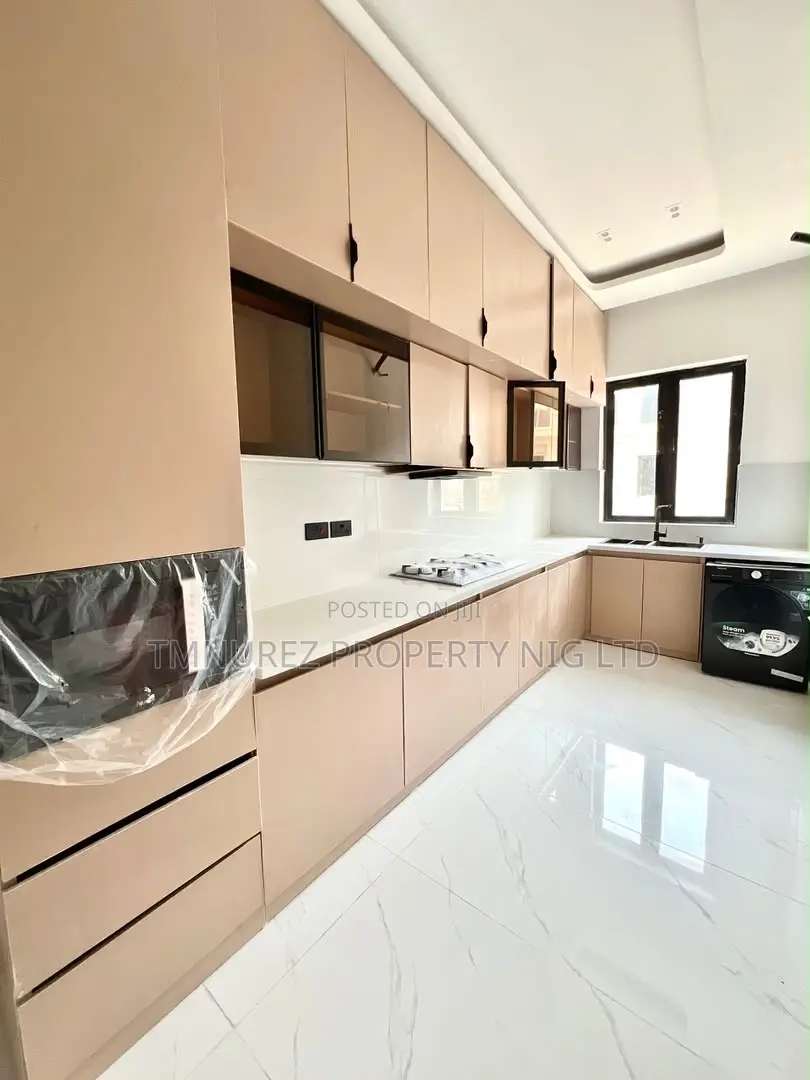 2bdrm Apartment in Lekki Phase 1 for sale in Lekki Phase 1