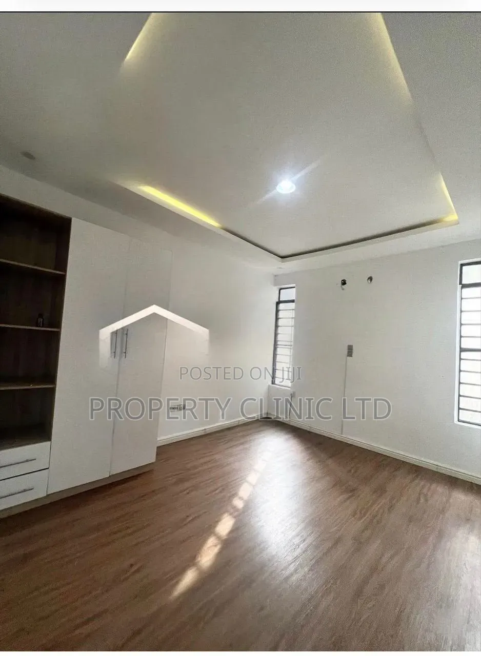 3bdrm Apartment in Lekki Phase 1 for rent in Lekki Phase 1