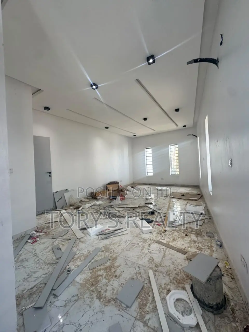 Mini Flat in Lekki Expressway for rent in Lekki Expressway
