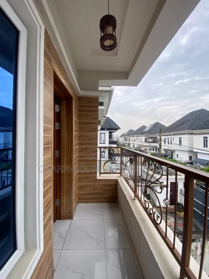 4bdrm Duplex in Lekki Phase 2 for rent in Lekki Phase 2