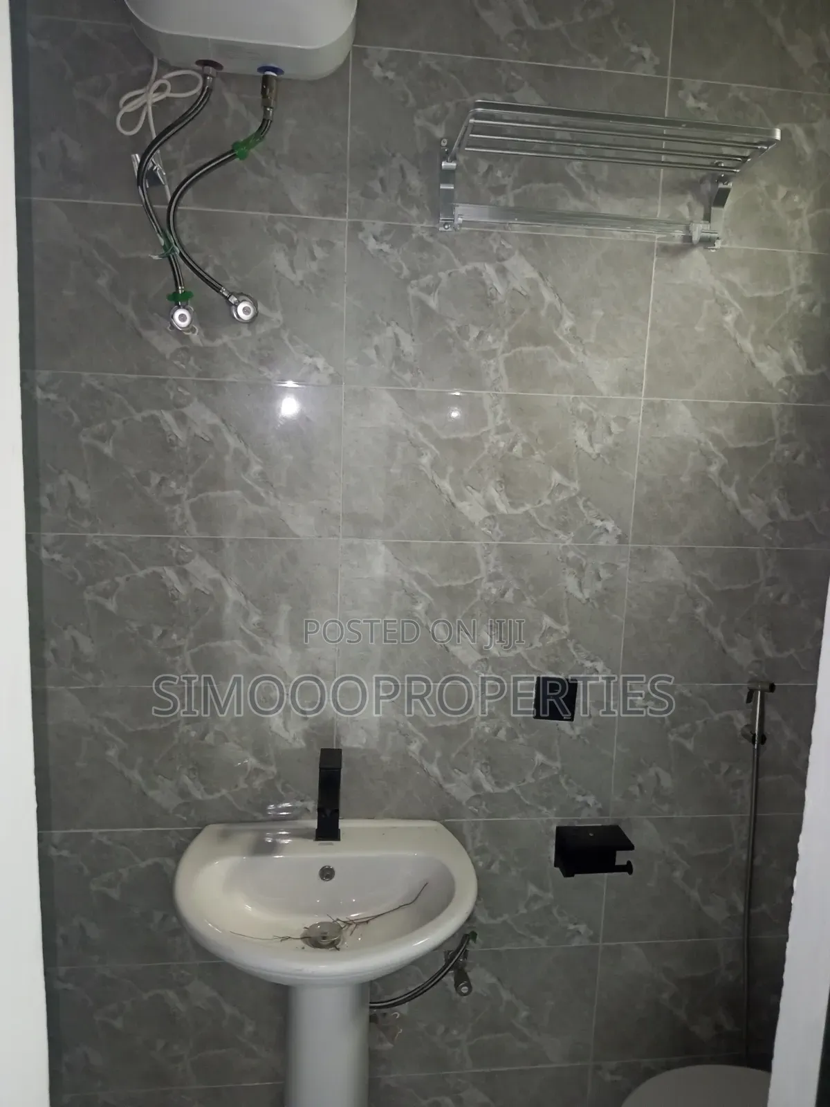 4bdrm Duplex in Beachwood, Bogije for sale in Bogije
