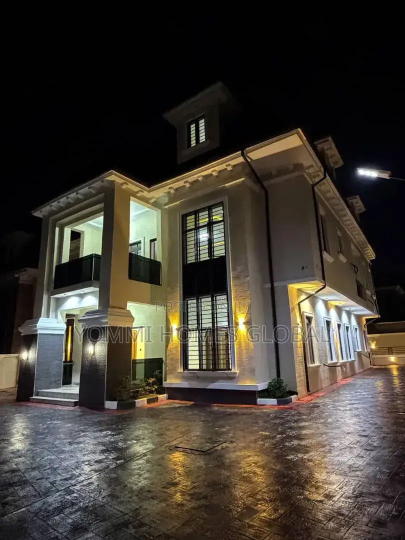 7bdrm Duplex in Efab Metropolis, Karsana for sale in Karsana