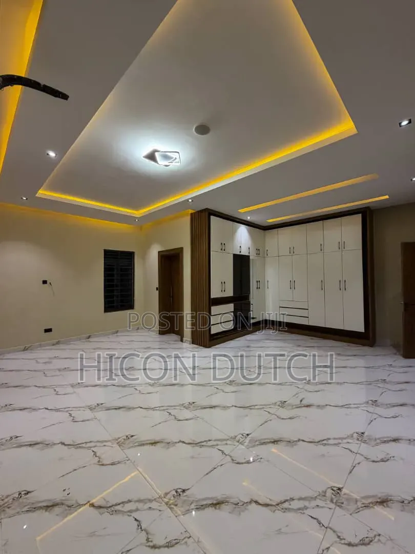 7bdrm Duplex in Efab Metropolis, Karsana for sale in Karsana