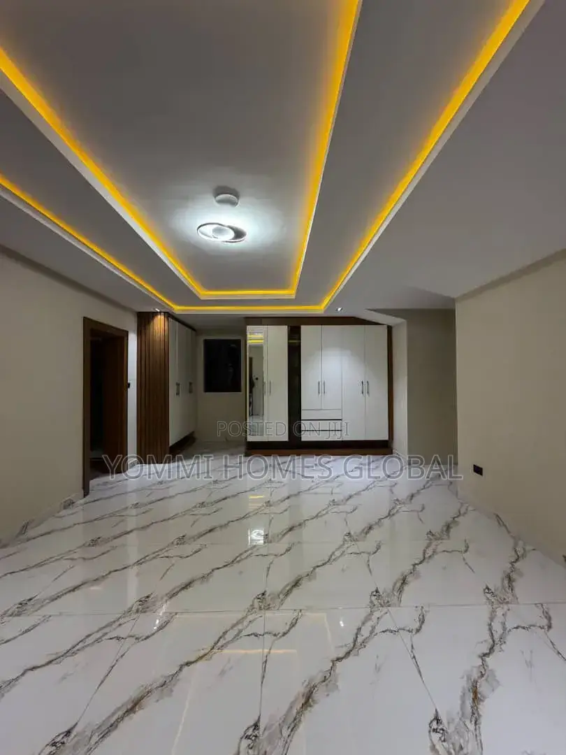 7bdrm Duplex in Efab Metropolis, Karsana for sale in Karsana