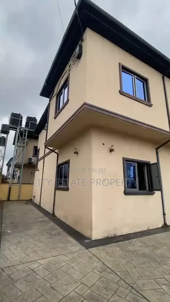 3bdrm Duplex in Shell Corp Estate, Eliozu for rent in Eliozu