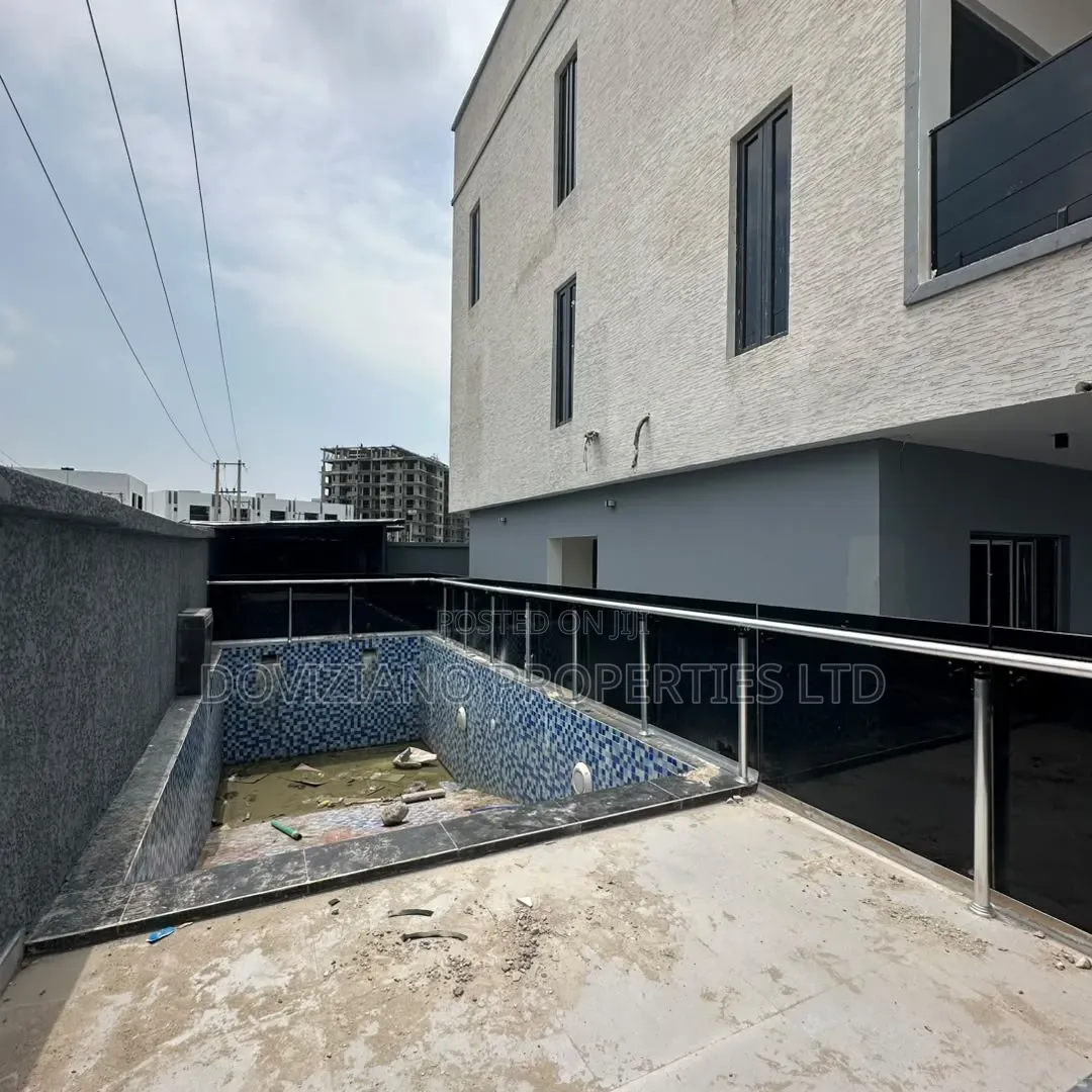 4bdrm Duplex in Lekki Phase 1 for sale in Lekki Phase 1