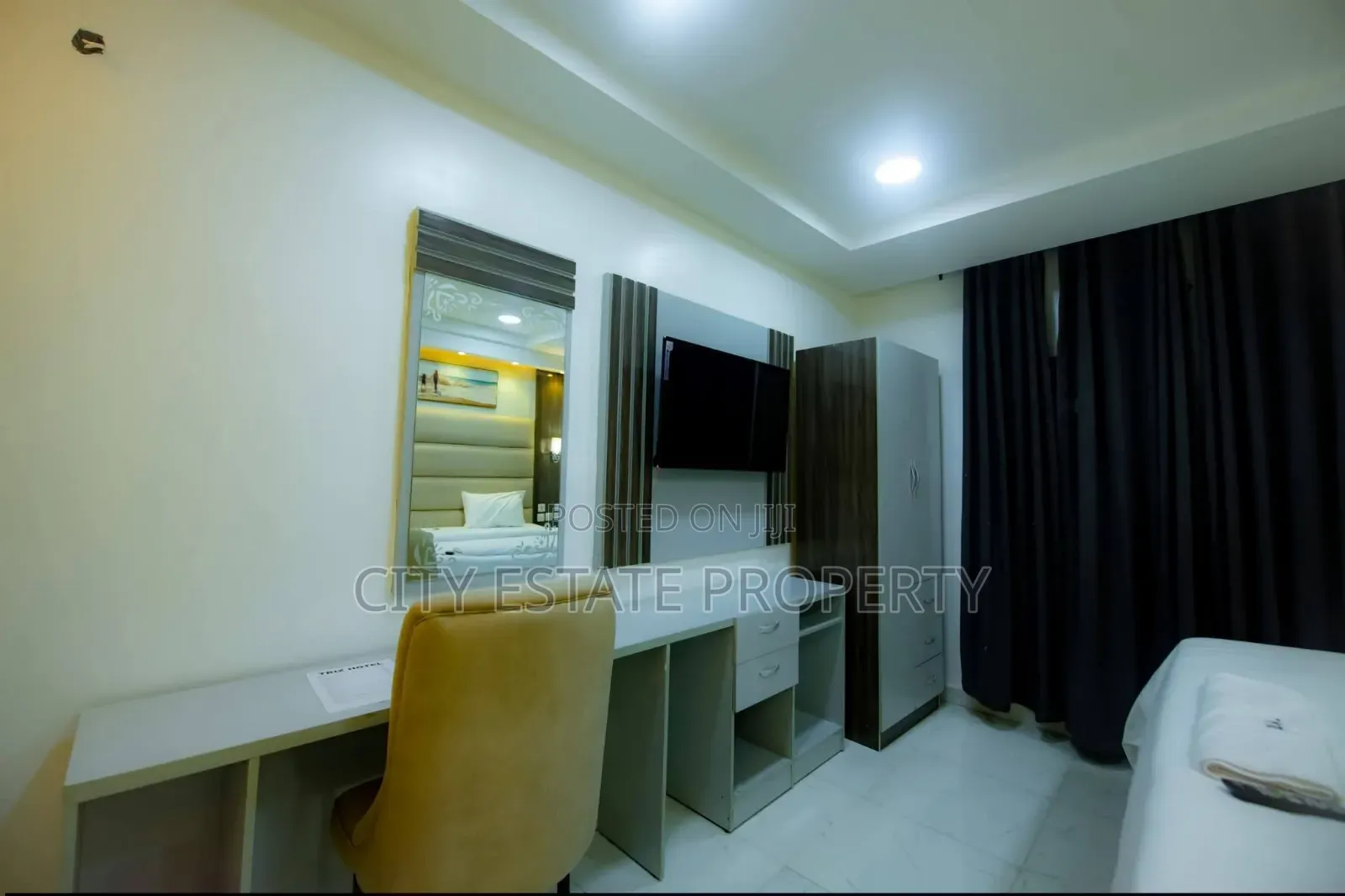 Furnished 6bdrm Duplex in Apo for sale in Apo Resettlement