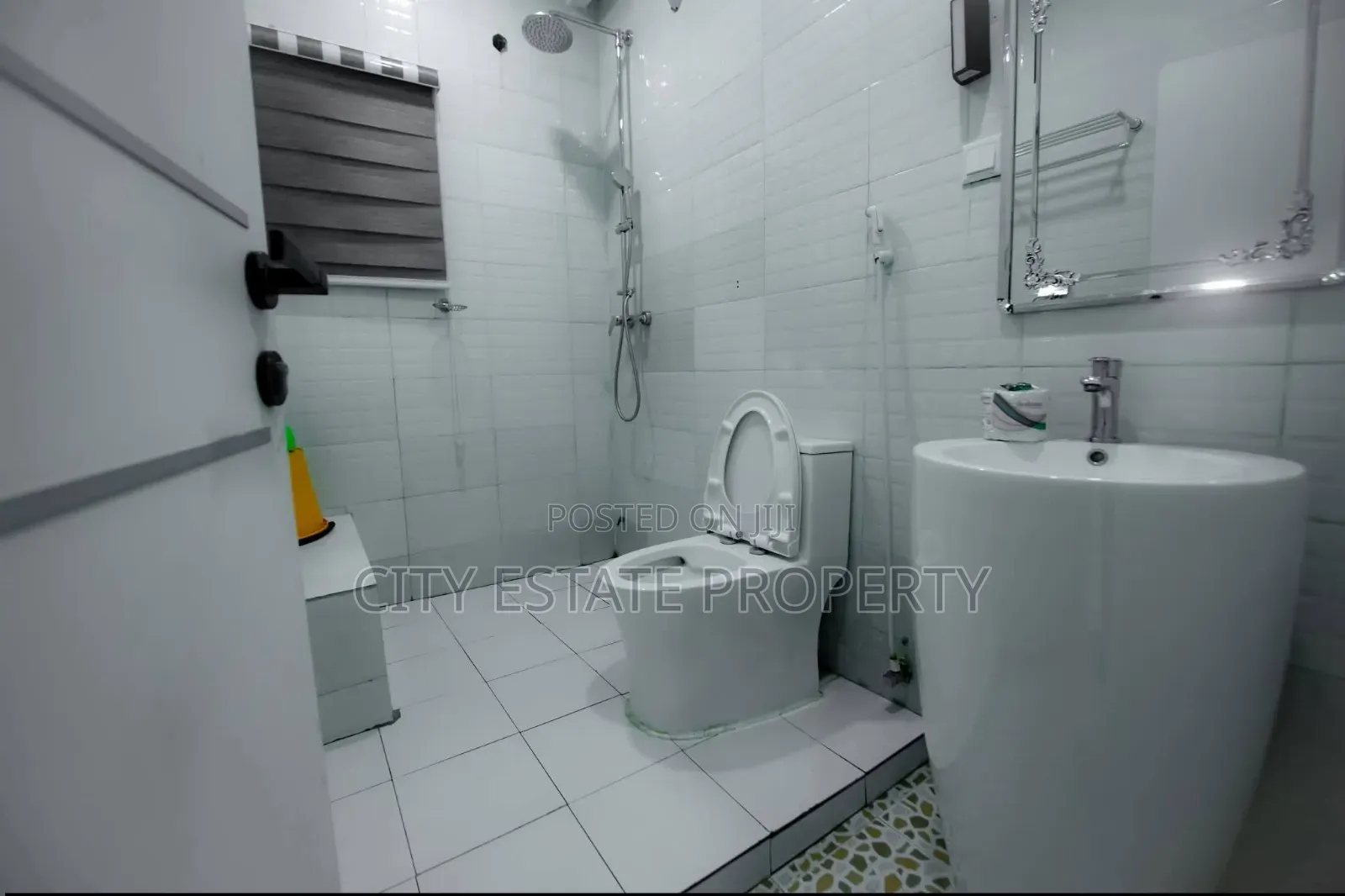 Furnished 6bdrm Duplex in Apo for sale in Apo Resettlement