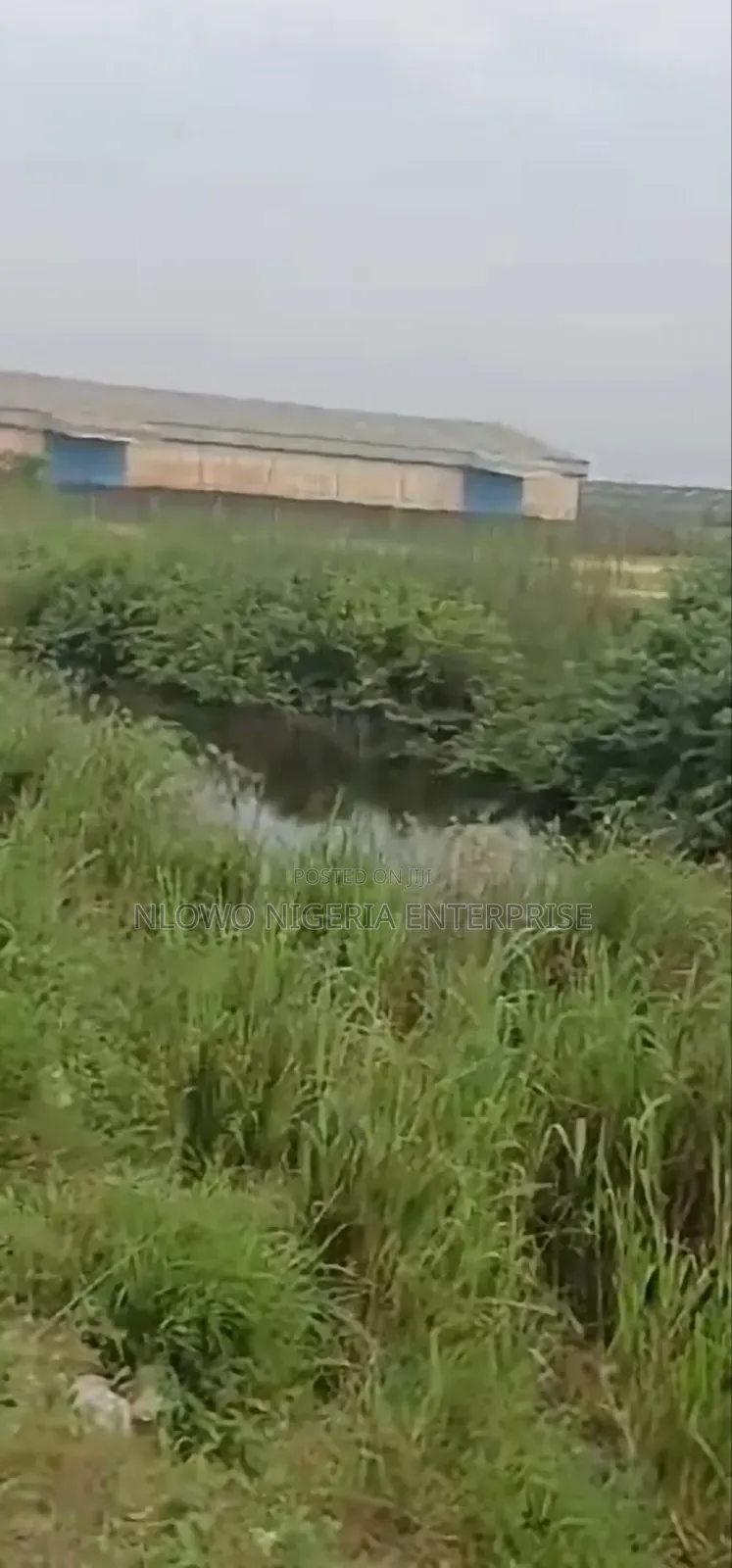 For Sale 3 Plots of Land at Ita Aje Majidun Ikorodu EXPRESSWAY Lagos in Ikorodu Garage