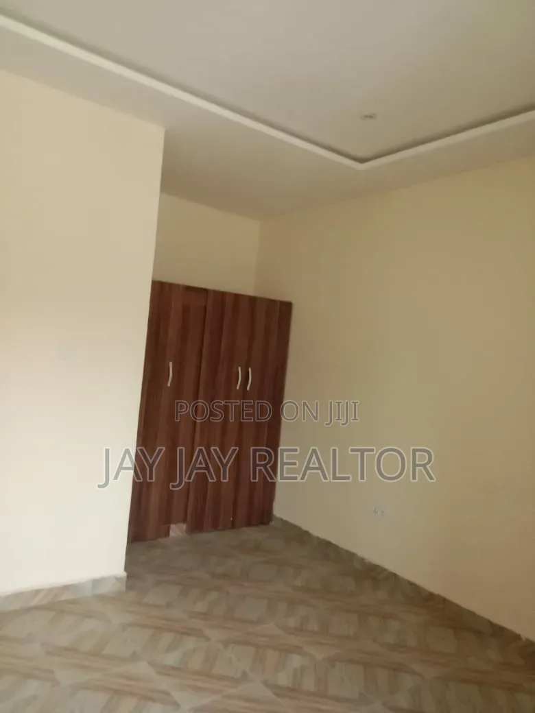 Furnished 3bdrm Townhouse / Terrace in Apo Resettlement for rent in Apo Resettlement