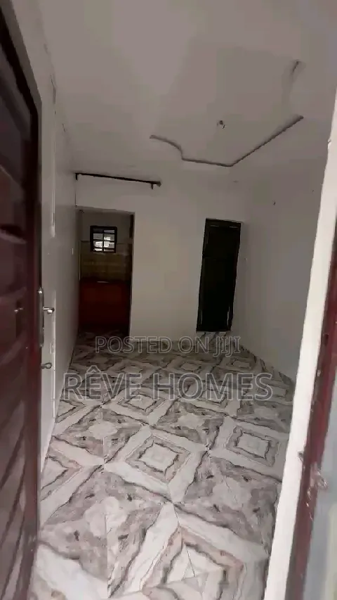 Studio Apartment in Shomolu / Shomolu for rent in Shomolu / Shomolu