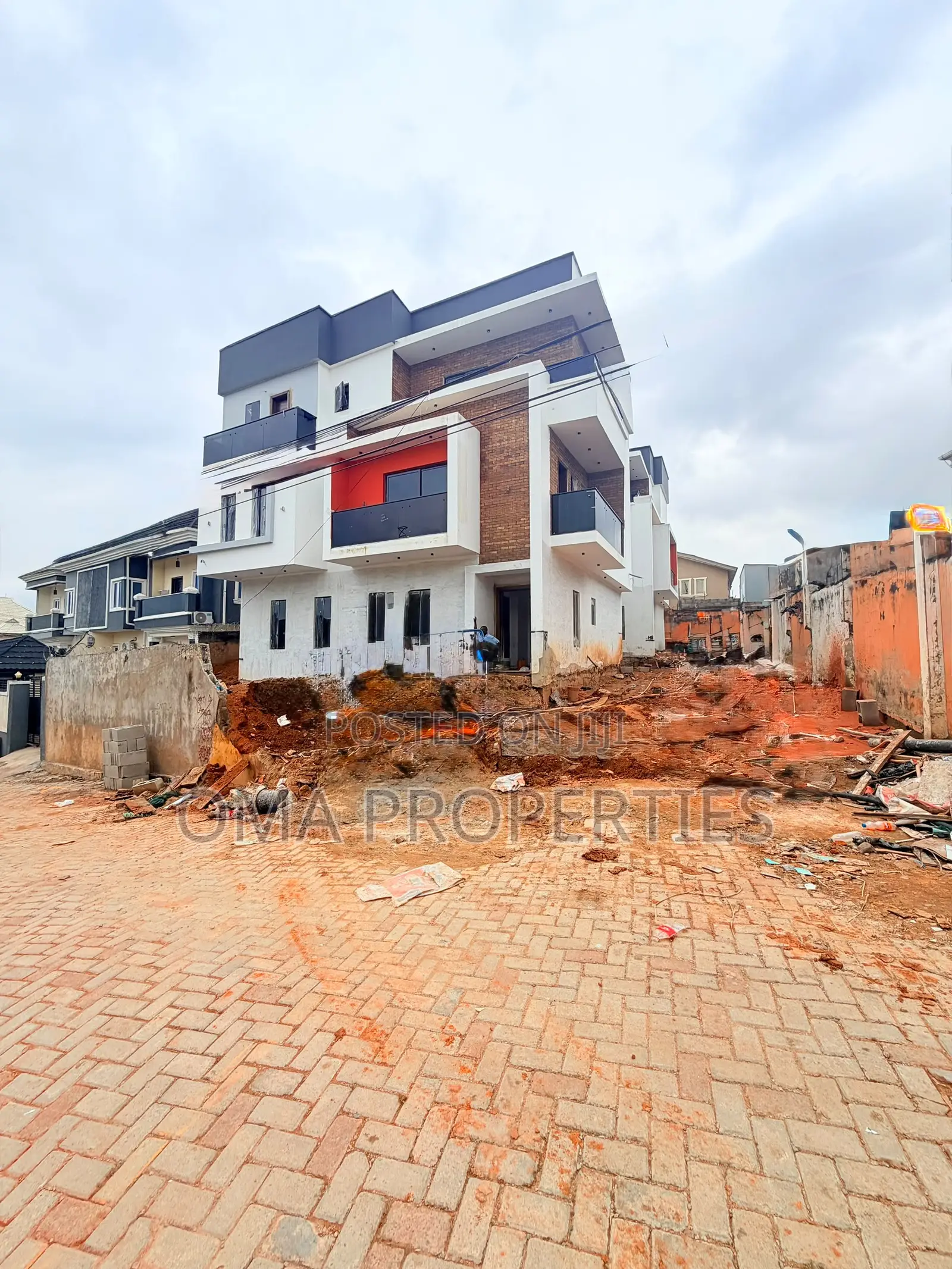 Furnished 5bdrm House in Magodo for sale in Magodo