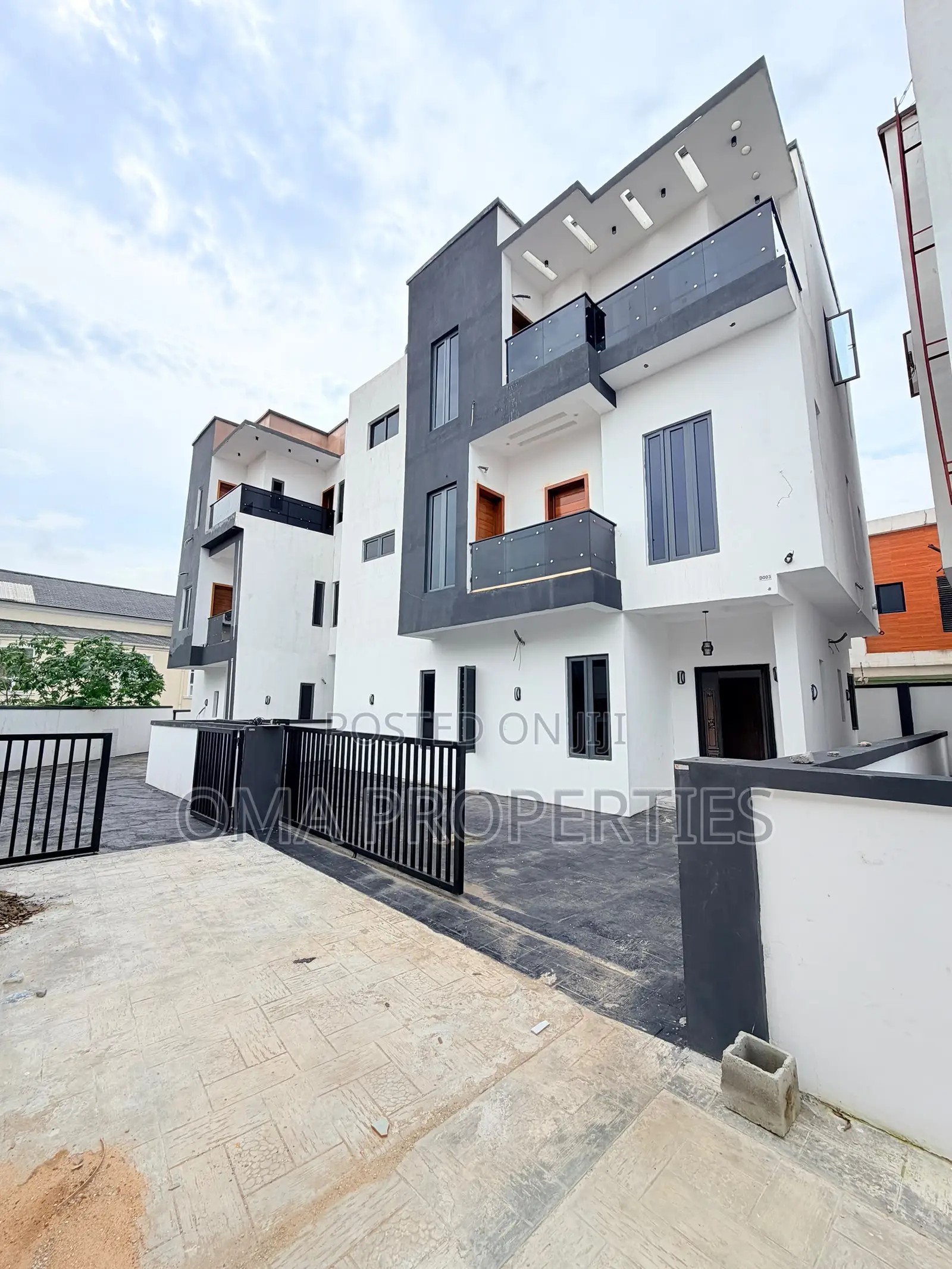 Furnished 4bdrm House in Magodo for sale in Magodo