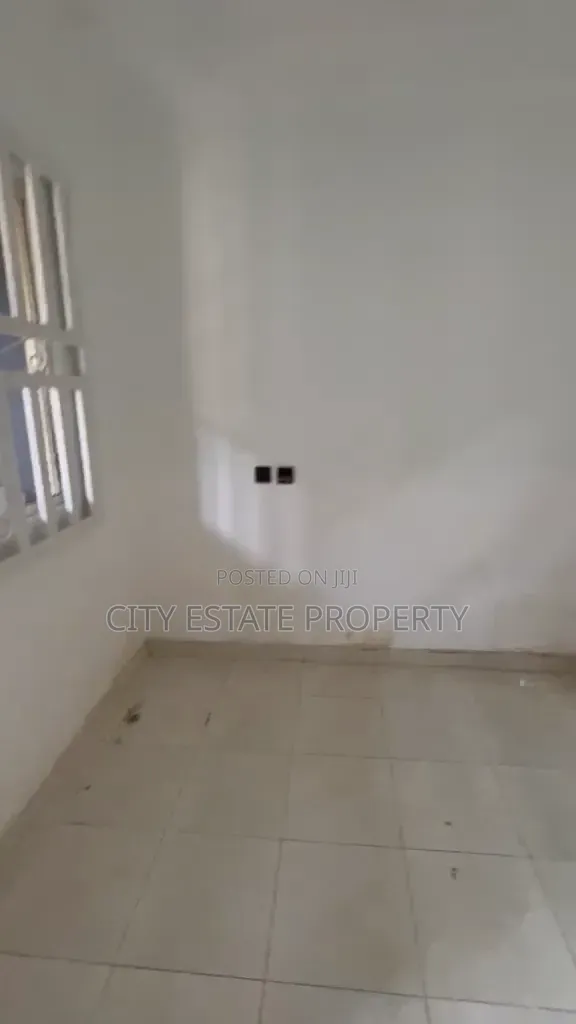 2bdrm Block of Flats in City Estate, Idu Industrial for rent in Idu Industrial