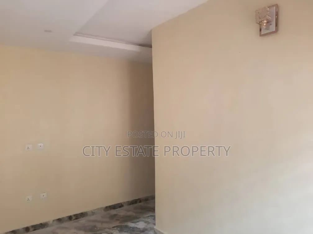 2bdrm Block of Flats in City Estate, Idu Industrial for rent in Idu Industrial