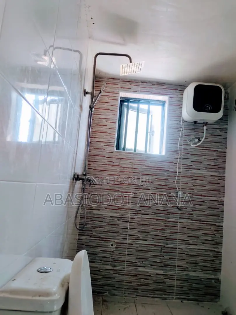 3bdrm Apartment in Shelter Afrique Ext, Uyo for rent in Uyo