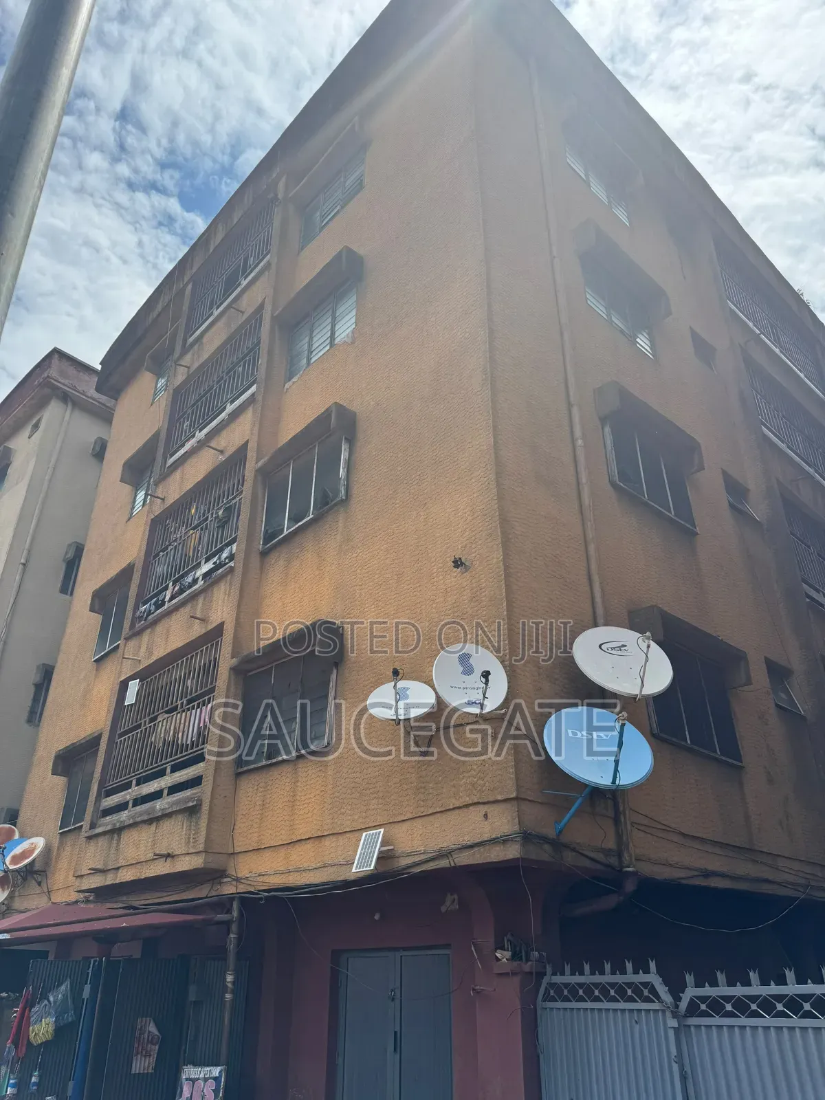 3bdrm Block of Flats in Mkpika Okpoko, Onitsha for sale in Onitsha