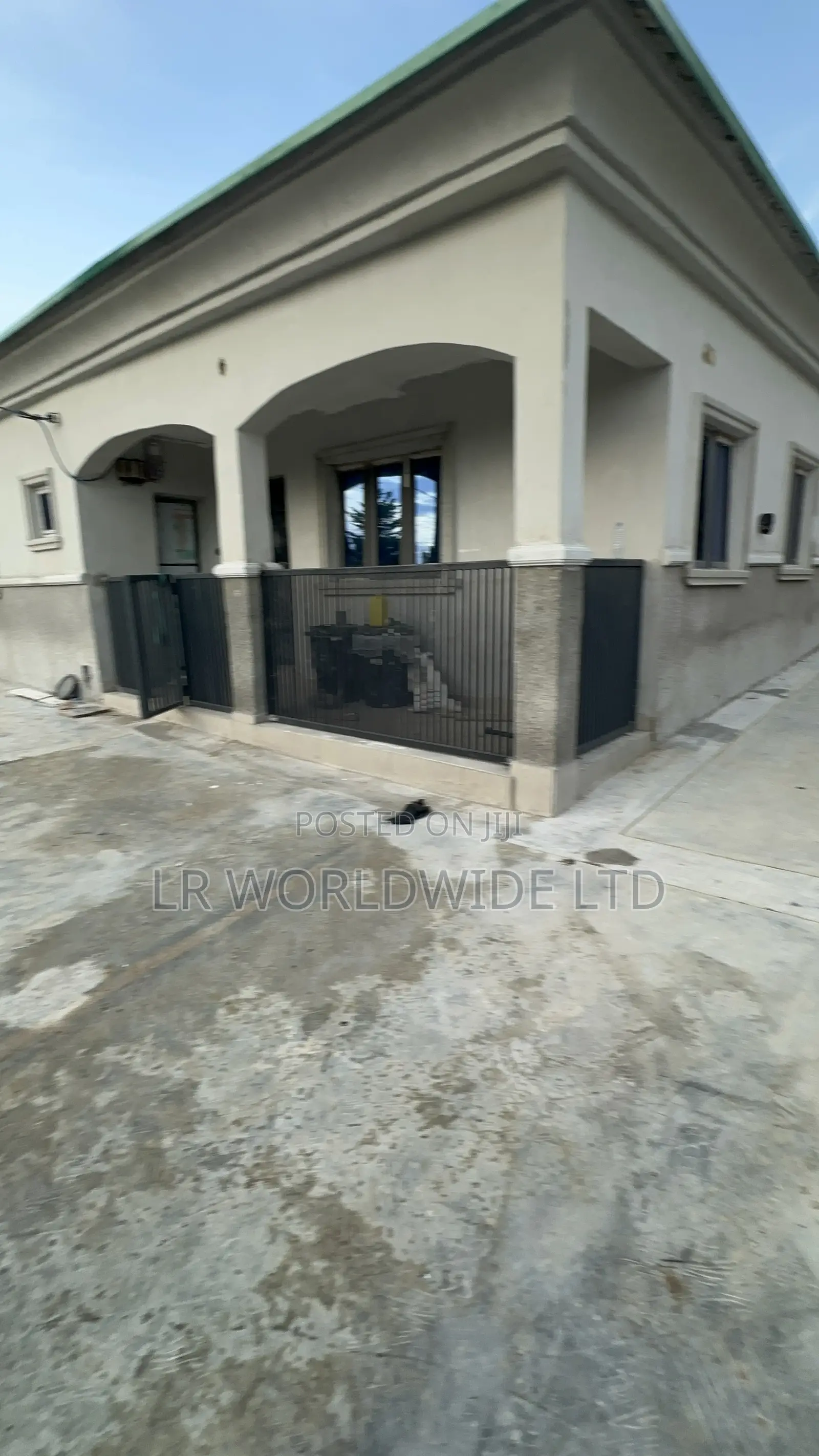 3bdrm Bungalow in Jedo, Lugbe District for sale in Lugbe District